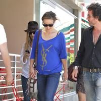 Olivia Wilde goes for lunch with friends in Los Feliz | Picture 64466